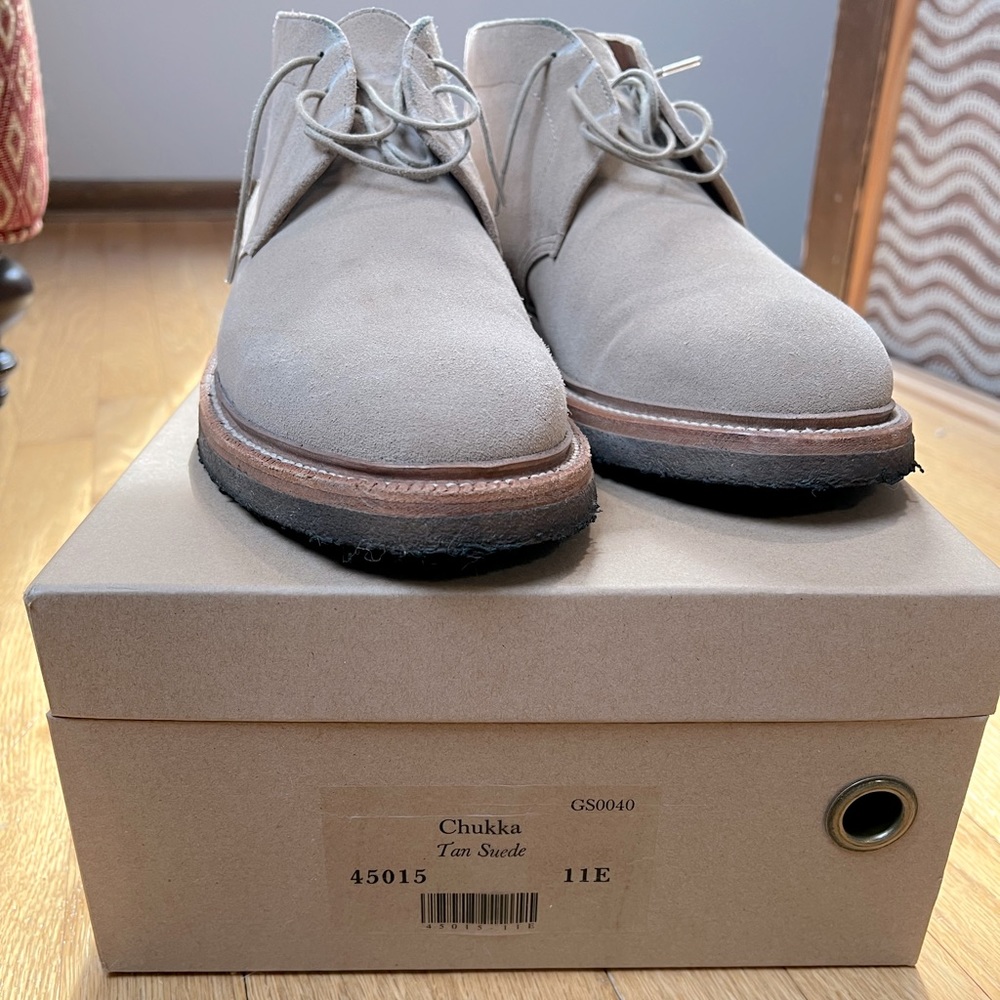 Grant Stone tan suede chukkas size US 11E